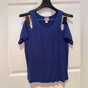 Mossimo ladies cold shoulder blouse. Royal color. Size L
